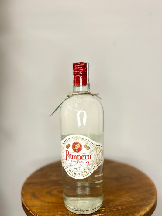 Ron añejo blanco Pampero